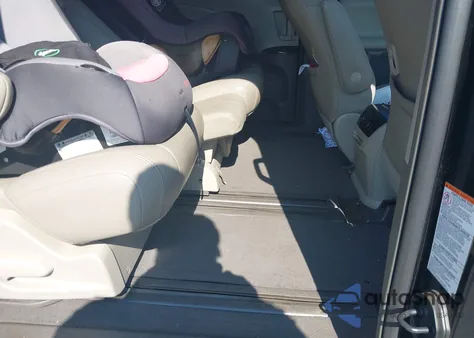 2016 Toyota Sienna Xle Premium 8 Passenger из США, поврежденный, VIN 5TDYK3DC4GS739091